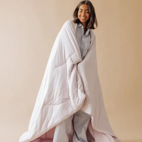 CloudCool&trade; Cooling Comforter